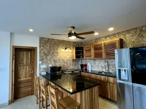 Prodej rodinného domu, Coxen Hole, Roatán, Honduras, 325 m2