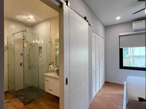 Prodej bytu 3+1, Coxen Hole, Roatán, Honduras, 139 m2