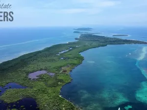 Prodej pozemku, Port Royal, José Santos Guardiola, Honduras, 161996 m2