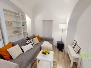 Prodej bytu 2+kk, Praha, Holečkova, 47 m2