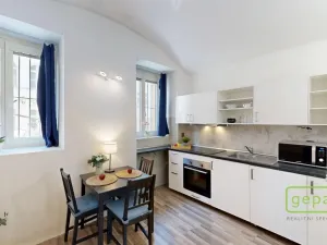 Prodej bytu 2+kk, Praha, Holečkova, 47 m2