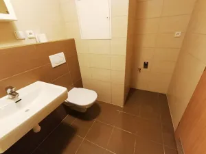 Pronájem bytu 1+kk, Praha - Ďáblice, Hořínecká, 41 m2