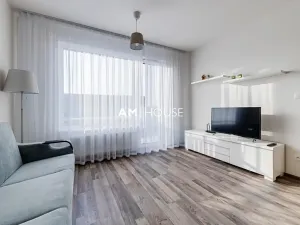Pronájem bytu 2+kk, Praha - Hloubětín, Poděbradská, 58 m2