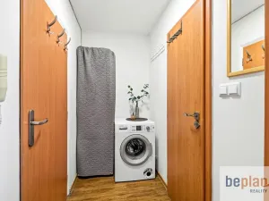 Prodej bytu 2+kk, Praha - Troja, Písečná, 26 m2
