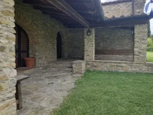 Prodej zemědělské usedlosti, Capolona,Itálie, 377 m2