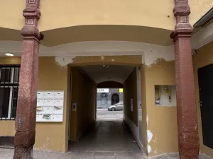 Pronájem bytu 1+kk, Praha, Husitská, 14 m2