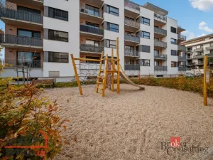 Prodej bytu 2+kk, Hradec Králové - Nový Hradec Králové, Antonína Petrofa, 54 m2