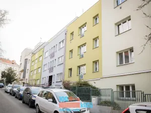 Pronájem bytu 2+1, Praha - Střešovice, Na Hubálce, 35 m2