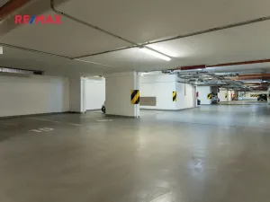 Pronájem bytu 2+kk, Praha - Strašnice, Názovská, 52 m2
