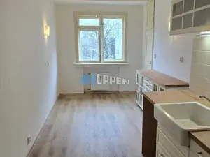 Pronájem bytu 2+1, Praha - Břevnov, Kolátorova, 59 m2