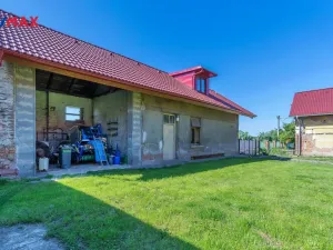 Prodej rodinného domu, Bašnice, 864 m2