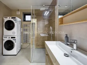 Prodej rodinného domu, Kamenice nad Lipou, nám. Husovo, 210 m2