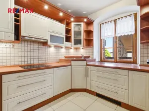 Prodej rodinného domu, Břasy, 298 m2