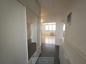 Prodej bytu 3+1, Opava - Kateřinky, Holasická, 76 m2