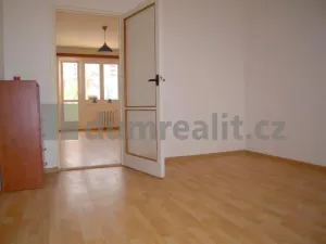 Pronájem bytu 2+1, Praha - Malešice, Skřivanská, 56 m2