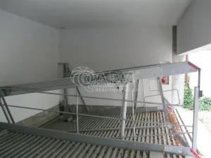 Pronájem garážového stání, Praha, Voroněžská, 15 m2