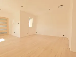 Pronájem bytu 2+kk, Jablonec nad Nisou, Nádražní, 55 m2