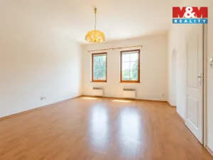 Pronájem bytu 1+kk, Strakonice - Strakonice I, Palackého náměstí, 42 m2