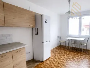 Prodej bytu 3+1, Krupka - Maršov, Dukelských hrdinů, 70 m2