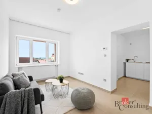 Prodej bytu 2+1, Žacléř, Rýchorské náměstí, 49 m2