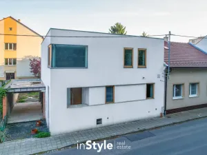 Prodej rodinného domu, Uherské Hradiště, U Stadionu, 272 m2