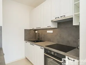 Prodej bytu 2+kk, Praha - Bohnice, Poznaňská, 45 m2