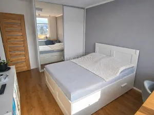 Prodej bytu 3+kk, Karlovy Vary - Bohatice, Lomená, 61 m2