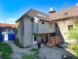 Prodej činžovního domu, Smečno, 779 m2