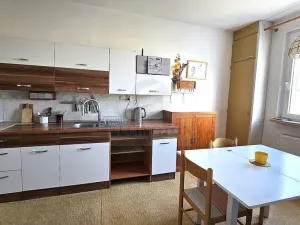 Pronájem bytu 3+1, Praha - Strašnice, Gutova, 80 m2