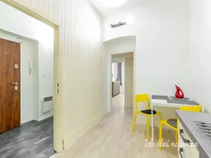 Pronájem bytu 1+1, Praha - Vršovice, Sevastopolská, 43 m2