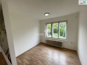 Pronájem bytu 2+kk, Dobřany, tř. 1. máje, 45 m2