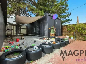 Prodej restaurace, Praha - Uhříněves, Přátelství, 172 m2