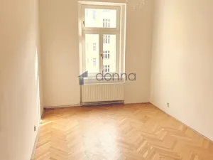 Pronájem bytu 2+kk, Praha, Kolínská, 45 m2