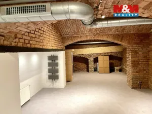 Pronájem kanceláře, Praha - Vinohrady, Sarajevská, 79 m2