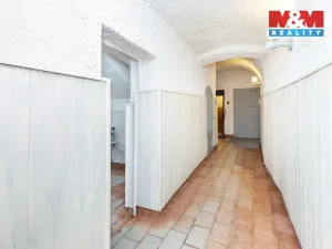 Prodej rodinného domu, Chrast, Náměstí, 200 m2