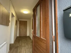 Pronájem rodinného domu, Bánov, 133 m2