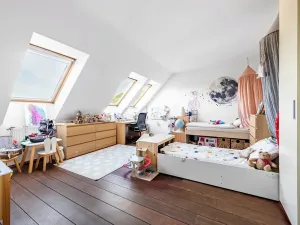 Prodej bytu 5+kk, Praha - Vysočany, Nepilova, 157 m2