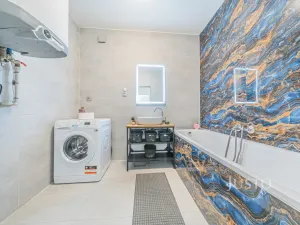 Prodej bytu 3+1, Praha - Žižkov, Biskupcova, 88 m2