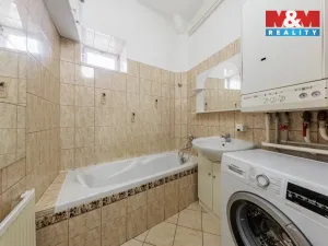 Prodej rodinného domu, Cheb, Kostelní náměstí, 148 m2