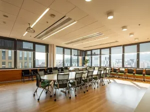 Pronájem kanceláře, Praha - Karlín, Rohanské nábřeží, 1331 m2