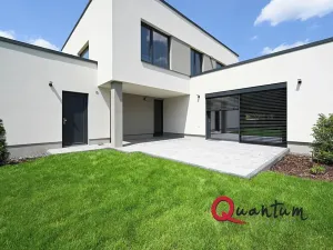 Pronájem rodinného domu, Šestajovice, Konopišťská, 250 m2