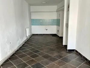 Pronájem obchodního prostoru, Mohelnice, Kostelní nám., 80 m2
