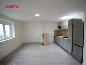 Pronájem bytu 1+kk, Kolín, Krčínova, 34 m2