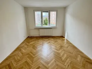 Pronájem bytu 3+1, Kadaň, Budovatelů, 70 m2