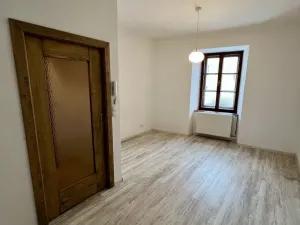 Pronájem bytu 1+kk, Jindřichův Hradec, Kostelní, 36 m2