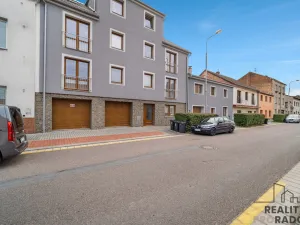 Pronájem bytu 2+kk, Pardubice - Zelené Předměstí, V Ráji, 59 m2