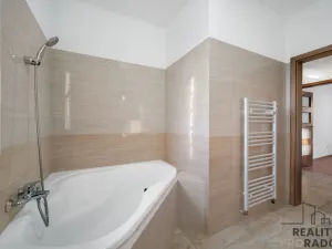 Pronájem bytu 2+kk, Pardubice - Zelené Předměstí, V Ráji, 59 m2