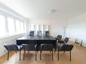 Pronájem kanceláře, Praha - Smíchov, Na Hřebenkách, 200 m2