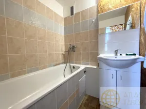 Pronájem bytu 2+1, Tábor, Buzulucká, 61 m2