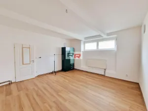 Pronájem bytu 2+1, Olomouc - Hodolany, Masarykova třída, 57 m2